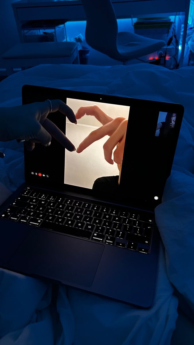 Long distance love